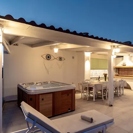 Σπίτι διακοπών Cozy Secret With Jetted Tub *
